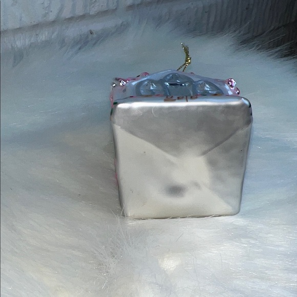 Silver and Pink Holiday Church Ornament 2010 - Picture 3 of 3